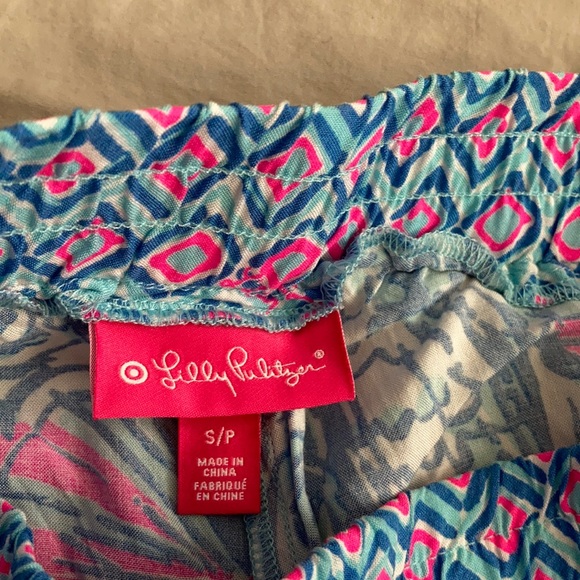 Lilly Pulitzer got Target lounge pants - Picture 4 of 6